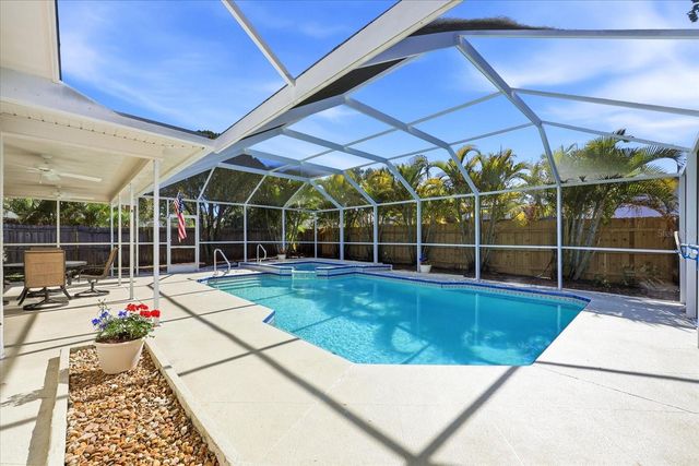 8132 PERTH DRIVE, Largo, FL 33773