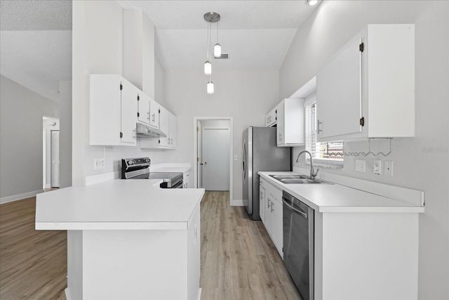 8132 PERTH DRIVE, Largo, FL 33773