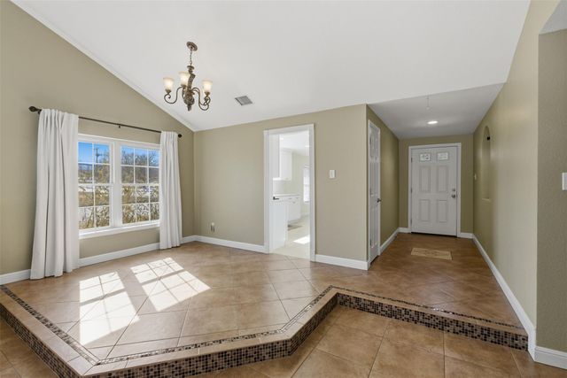 1600 E Messick LOOP, Round Rock, TX 78681