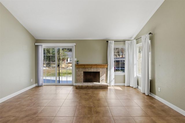 1600 E Messick LOOP, Round Rock, TX 78681