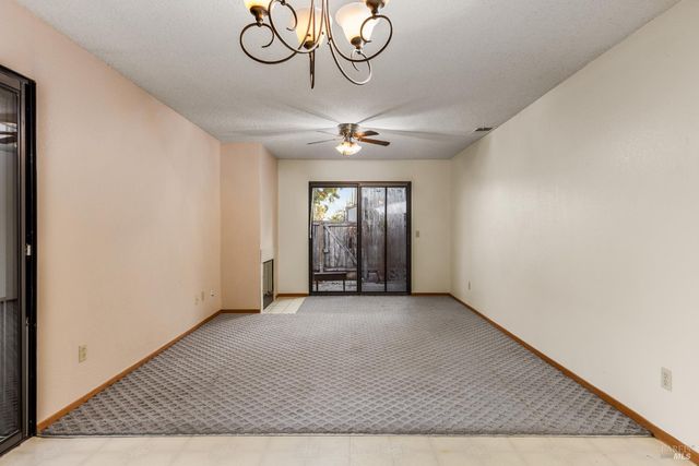 2312 Cross Ave, Santa Rosa, CA 95401