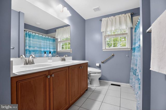 1022 PIMLICO DR, East Norriton, PA 19403