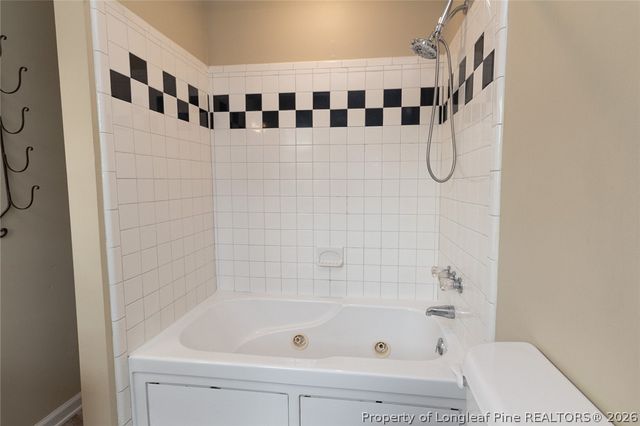 717 W Cutlar Street, St Pauls, NC 28384