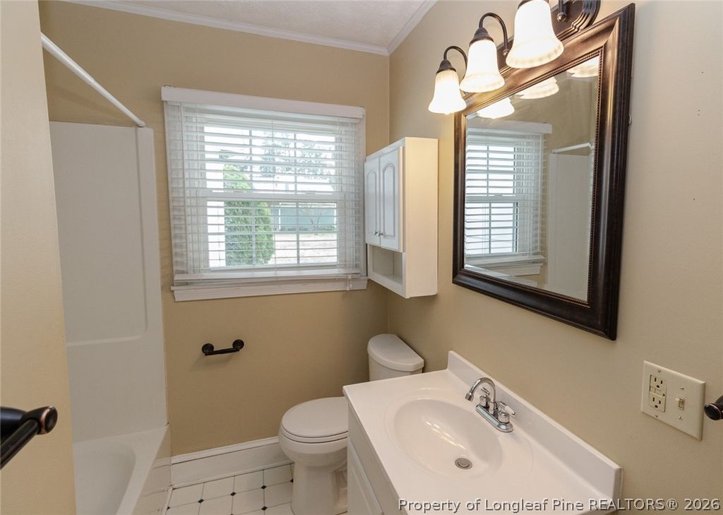 717 W Cutlar Street, St Pauls, NC 28384 — photo 21
