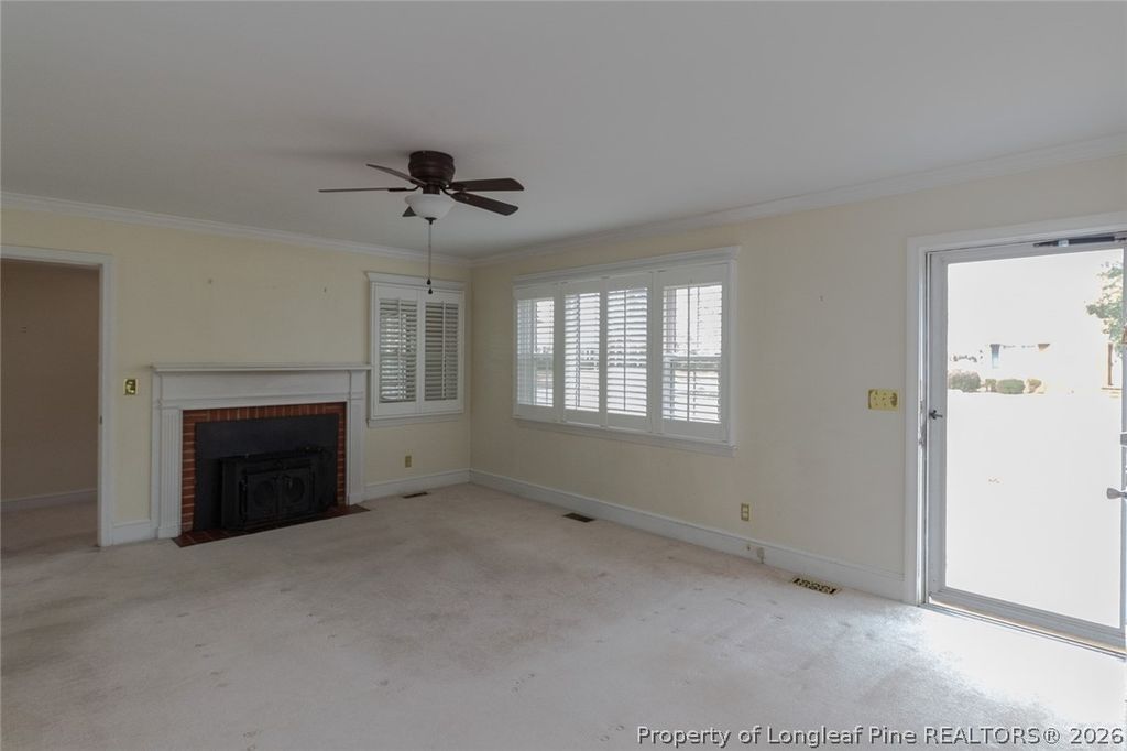 717 W Cutlar Street, St Pauls, NC 28384 — photo 7