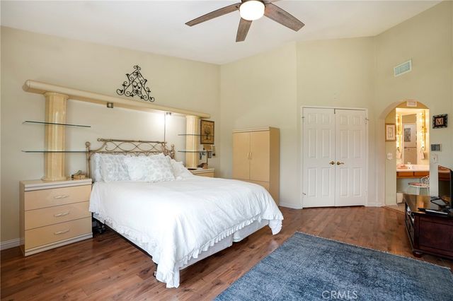 334 Country Club C, Simi Valley, CA 93065
