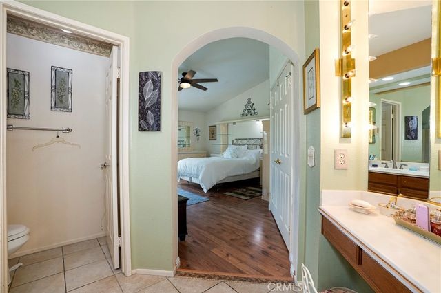 334 Country Club C, Simi Valley, CA 93065