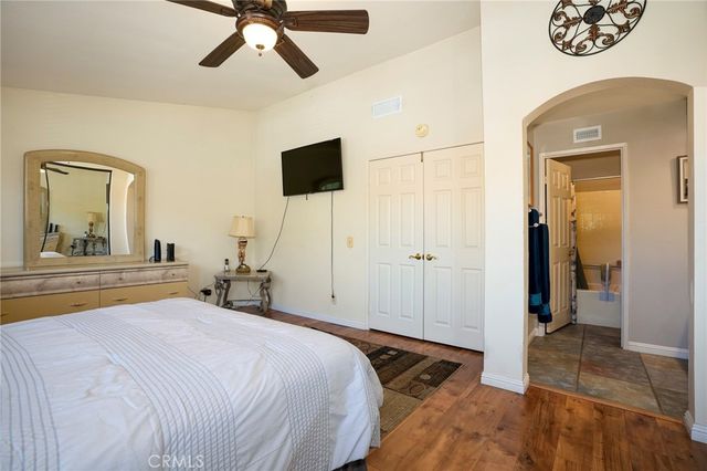334 Country Club C, Simi Valley, CA 93065
