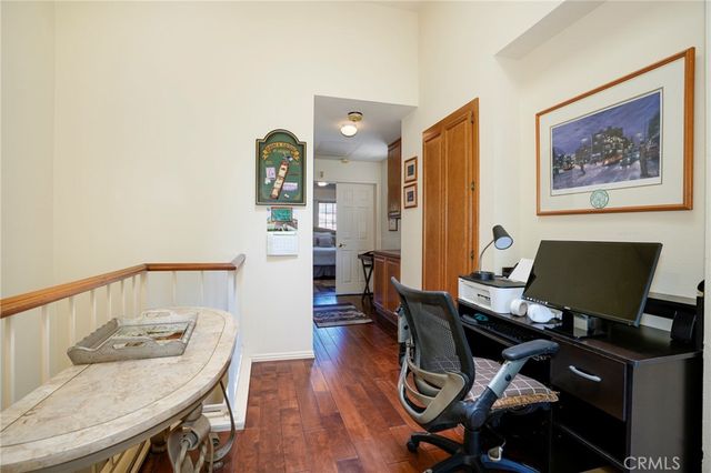 334 Country Club C, Simi Valley, CA 93065