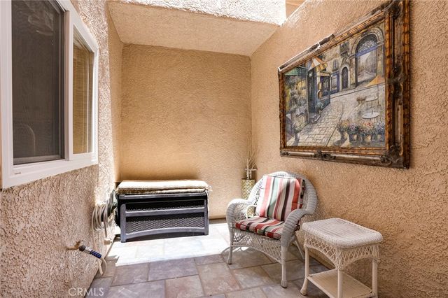 334 Country Club C, Simi Valley, CA 93065