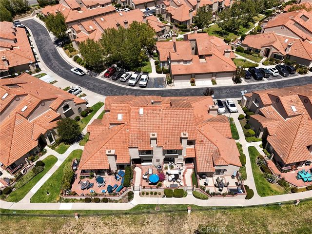 334 Country Club C, Simi Valley, CA 93065