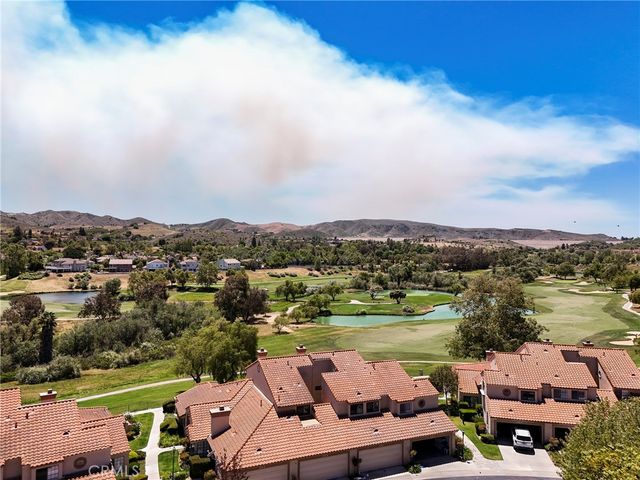 334 Country Club C, Simi Valley, CA 93065