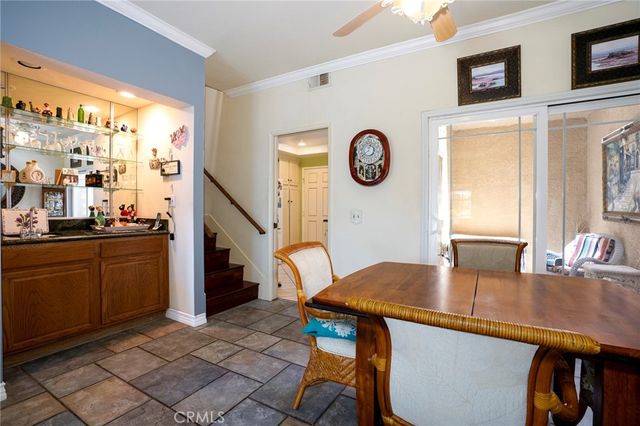 334 Country Club C, Simi Valley, CA 93065