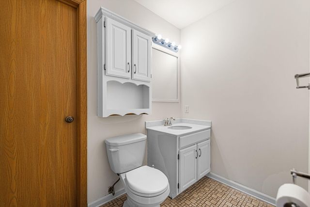 245 W Joliet Street 103, Schererville, IN 46375