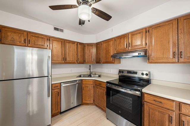 245 W Joliet Street 103, Schererville, IN 46375