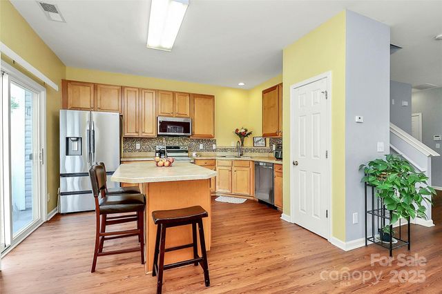 2309 Calabassas Lane, Matthews, NC 28105
