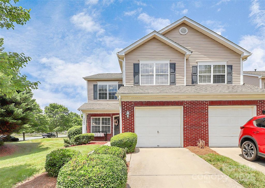2309 Calabassas Lane, Matthews, NC 28105