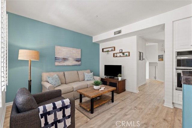 19271 Surfwave Drive, Huntington Beach, CA 92648