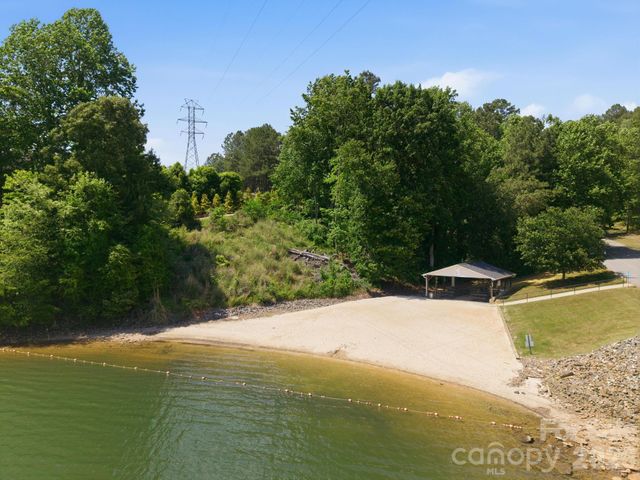152 Rivercliff Drive, Stony Point, NC 28678
