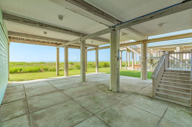 21514 Kennedy Drive, Galveston, TX 77554