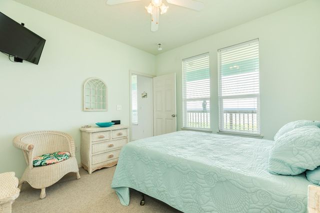 21514 Kennedy Drive, Galveston, TX 77554