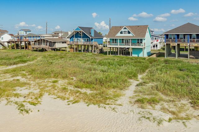 21514 Kennedy Drive, Galveston, TX 77554