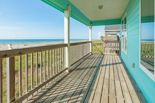 21514 Kennedy Drive, Galveston, TX 77554