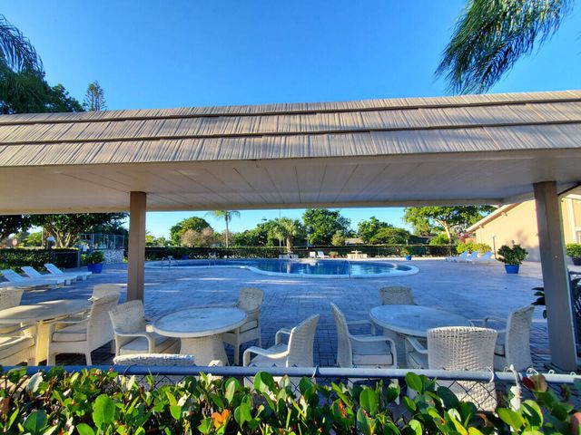 1060 NW 80th Avenue 104, Margate, FL 33063