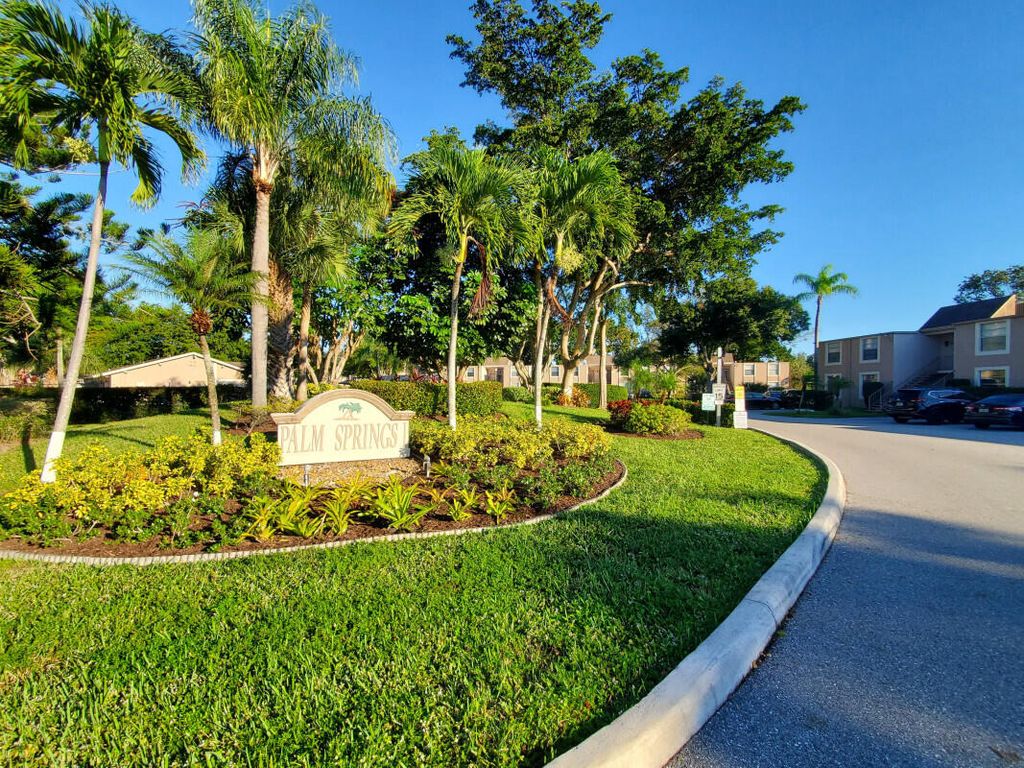1060 NW 80th Avenue 104, Margate, FL 33063