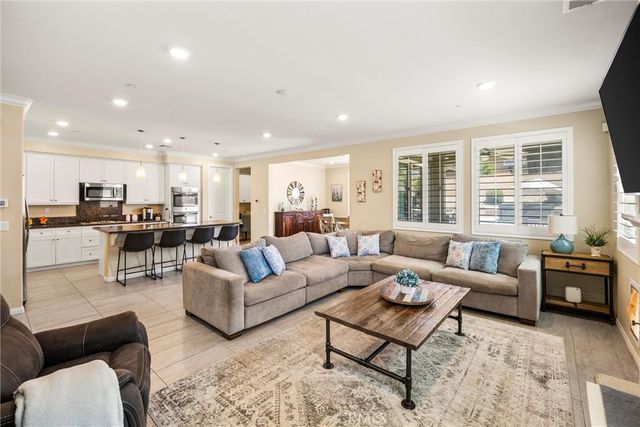 5377 Strawberry, Fontana, CA 92336