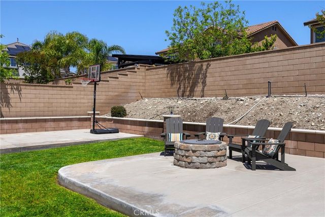5377 Strawberry, Fontana, CA 92336