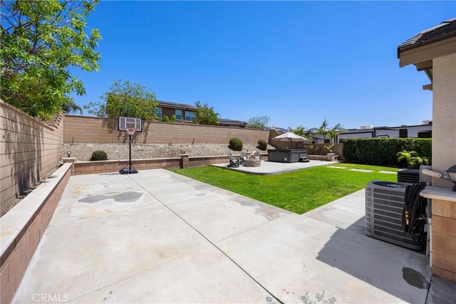 5377 Strawberry, Fontana, CA 92336