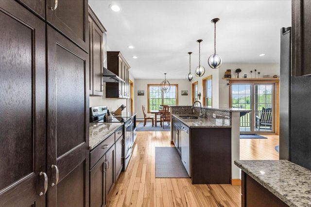 28 Rileys Way, Highgate, VT 05459