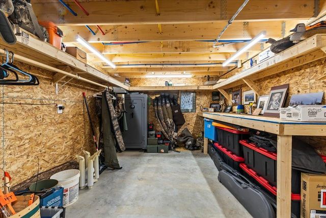 28 Rileys Way, Highgate, VT 05459