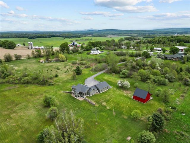 28 Rileys Way, Highgate, VT 05459