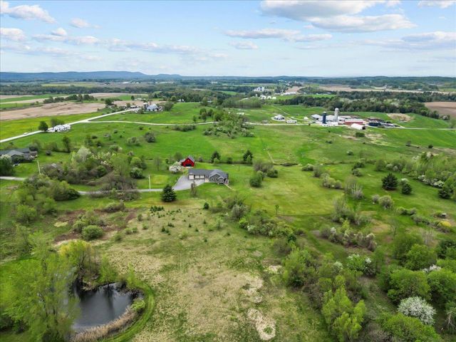 28 Rileys Way, Highgate, VT 05459