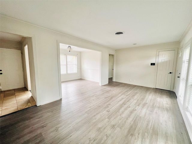 1910 Huge Oaks Street, Houston, TX 77055