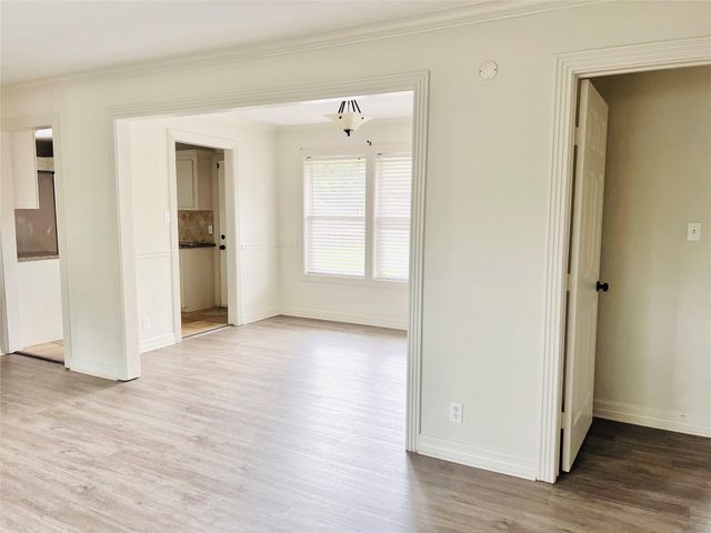 1910 Huge Oaks Street, Houston, TX 77055