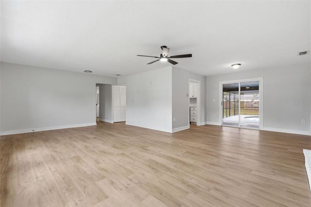 147 COLOMBA ROAD, Debary, FL 32713