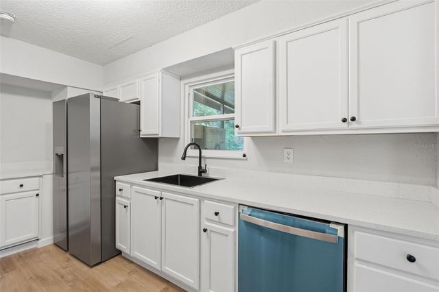 147 COLOMBA ROAD, Debary, FL 32713