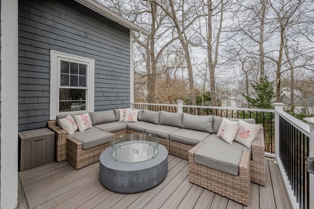 576 Walpole St, Norwood, MA 02062