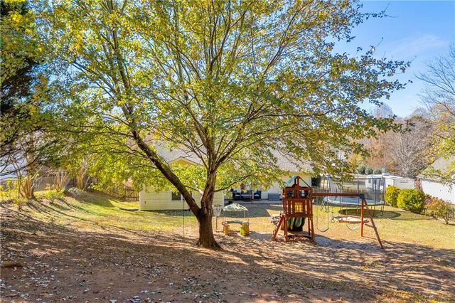 6225 S Port Drive, Flowery Branch, GA 30542