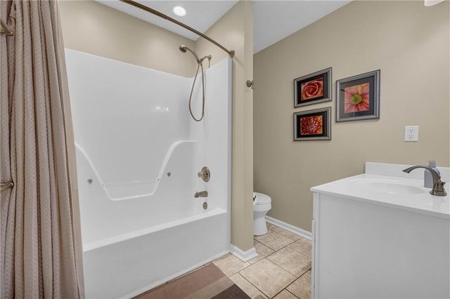 6225 S Port Drive, Flowery Branch, GA 30542