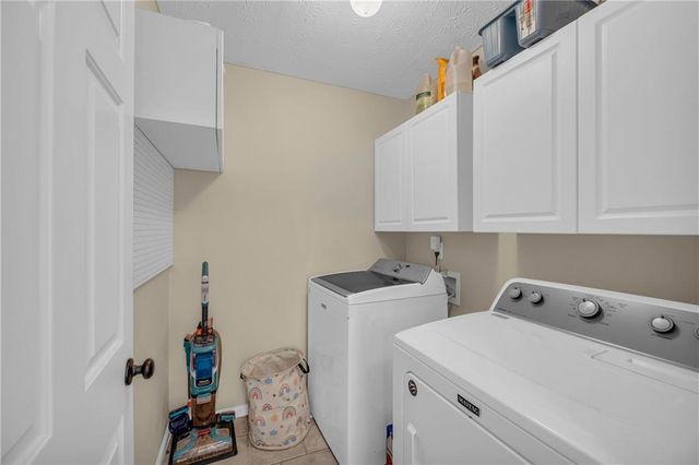 6225 S Port Drive, Flowery Branch, GA 30542