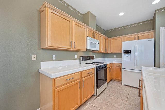 2647 1st St, Lincoln, CA 95648