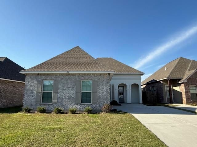 184 Oriole St, Houma, LA 70364