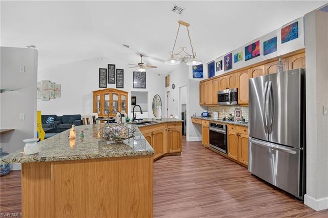 2581 4th AVE NE, Naples, FL 34120