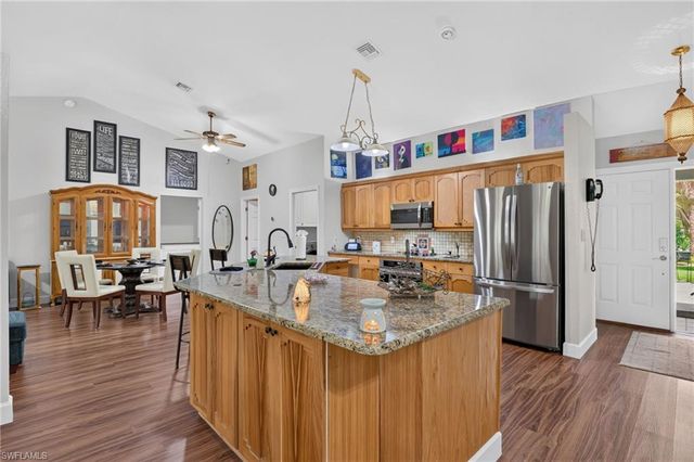 2581 4th AVE NE, Naples, FL 34120