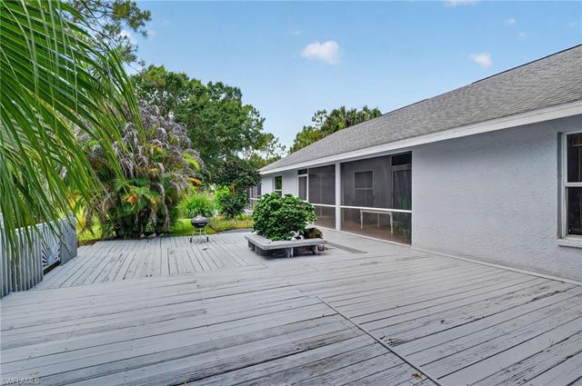 2581 4th AVE NE, Naples, FL 34120