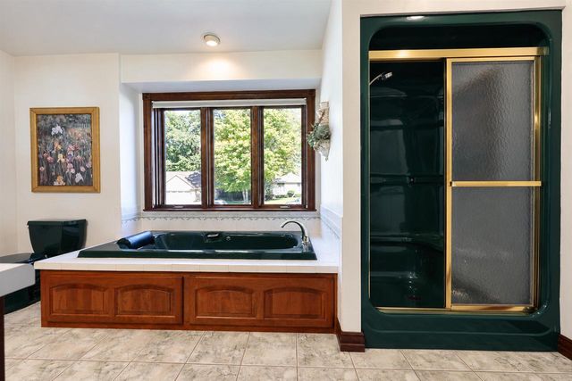 2879 SWEETFERN DRIVE, Green Bay, WI 54313